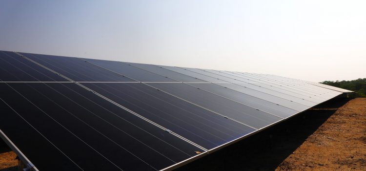 Energia solar rende desconto no IPTU em Cuiabá; confira as regras