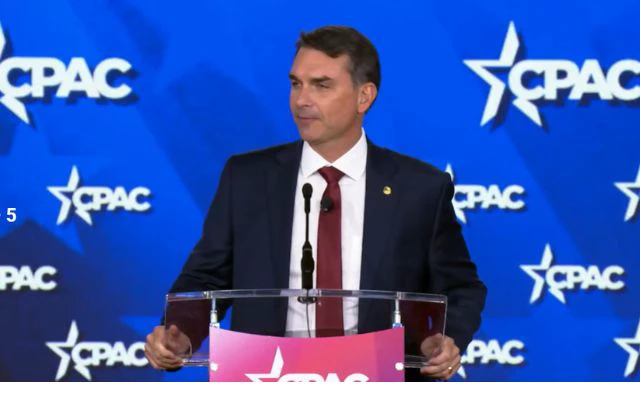 Flávio pede atenção dos EUA às eleições brasileiras, no CPAC