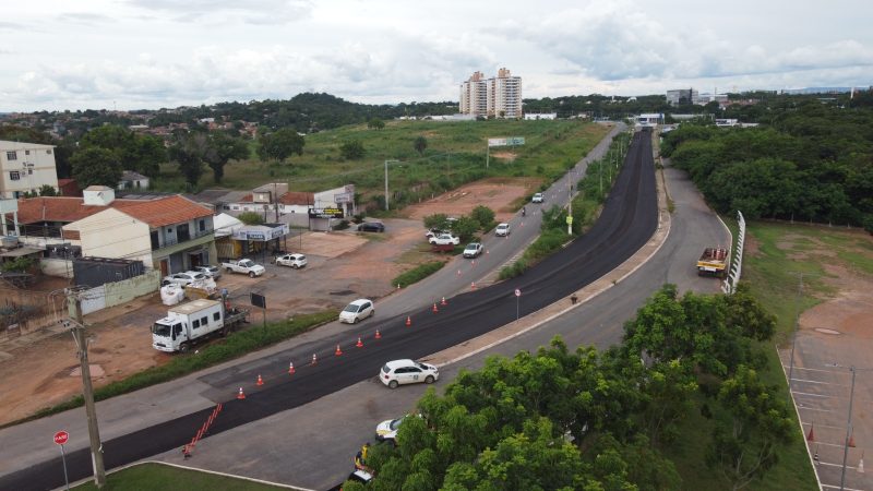 Gestão Abilio aplica microrrevestimento e melhora trafegabilidade na região do Parque das Águas