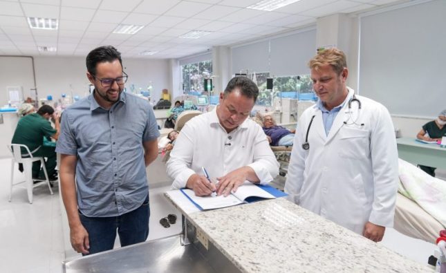 Gestão Cláudio Ferreira dobra atendimento da hemodiálise e investimento salta de R$ 6 milhões para R$ 13 milhões