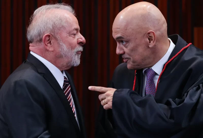 Governo Lula faz dobradinha com Moraes para vetar visita de assessor de Trump a Bolsonaro