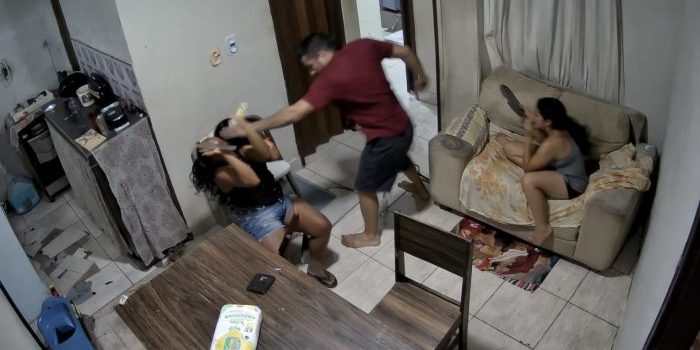 Irmãs vivem romance ‘a três’ com garanhão e acabam levando surra em MT