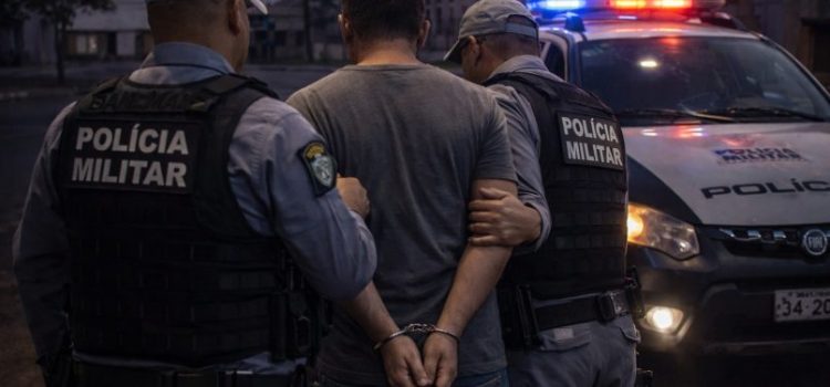 ‘Louco apaixonado’ invade festa, agride ex, apanha e ainda acaba preso em Rondonópolis