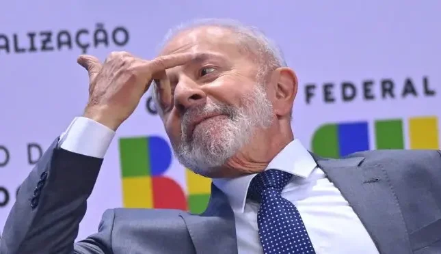 Lula aprova lei que cria 17,8 mil cargos e vai ‘torrar’ R$ 5,3 bi do dinheiro do contribuinte em 2026