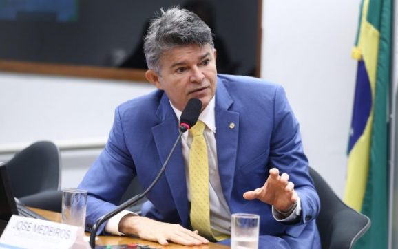 Medeiros afirma que Moraes perdeu legitimidade para permanecer no STF e sustentar suas decisões
