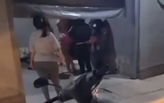 Mulher flagra marido no motel com ‘gata do job’ e travesti compartilha vídeo em MT