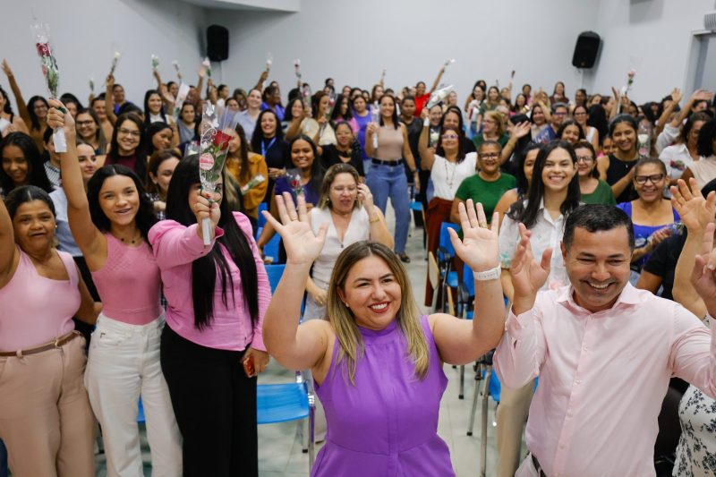 Mulheres atingem 80,44% no quadro de servidores na gestão Cláudio Ferreira