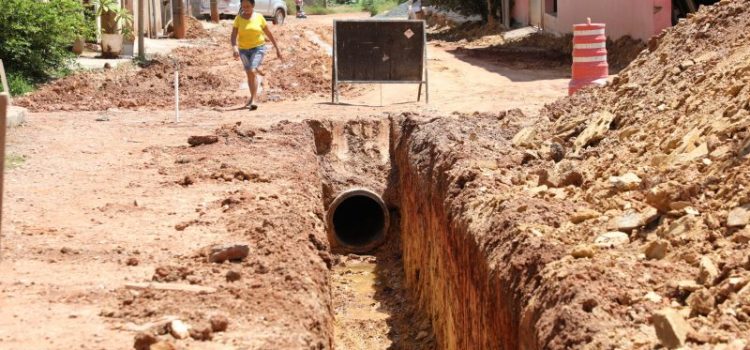 Obras de pavimentação estão paralisadas por falta de repasses do Governo Lula em Cuiabá
