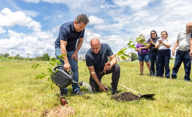 Parceria entre Prefeitura e Governo garante plantio de 10 mil árvores em Cuiabá