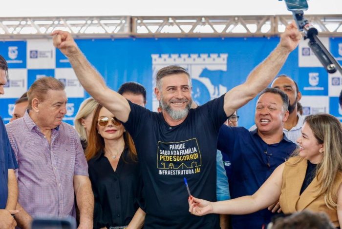 Paulo Schuh celebra assinatura de convênio de R$ 64 milhões para 100% de asfalto no Sagrada Família
