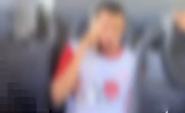 Revoltante: vídeo mostra adolescentes humilhando jovem com deficiência dentro de ônibus em MT