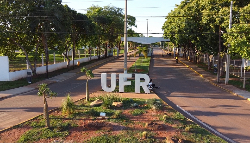 Tragédia: criança é encontrada morta dentro de carro na UFR em Rondonópolis