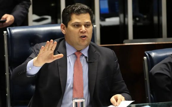 Alcolumbre enterra CPI do Crime Organizado; relator fala em desserviço