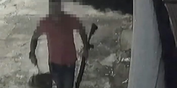 Bombeiro é preso após caçar homem ligado à ex e atirar de 12 contra casa em Rondonópolis; vídeo mostra tudo