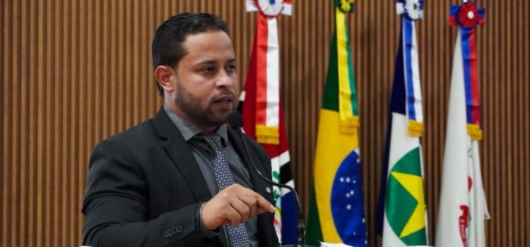 Câmara aprova projeto do vereador Professor Alikson Reis que cria mês de combate à violência nas escolas
