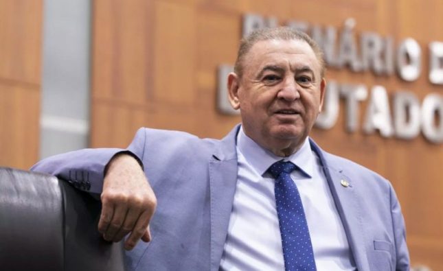 Deputado Nininho celebra sanção de lei que regulamenta desmembramento de municípios