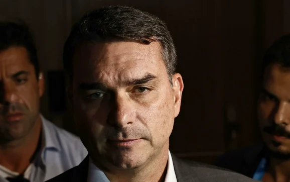 Flávio reage a vídeo do PT que tenta associá-lo ao Caso Master