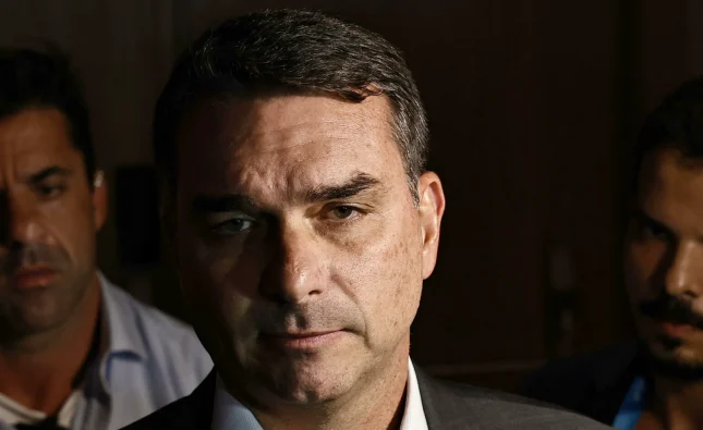 Flávio reage a vídeo do PT que tenta associá-lo ao Caso Master