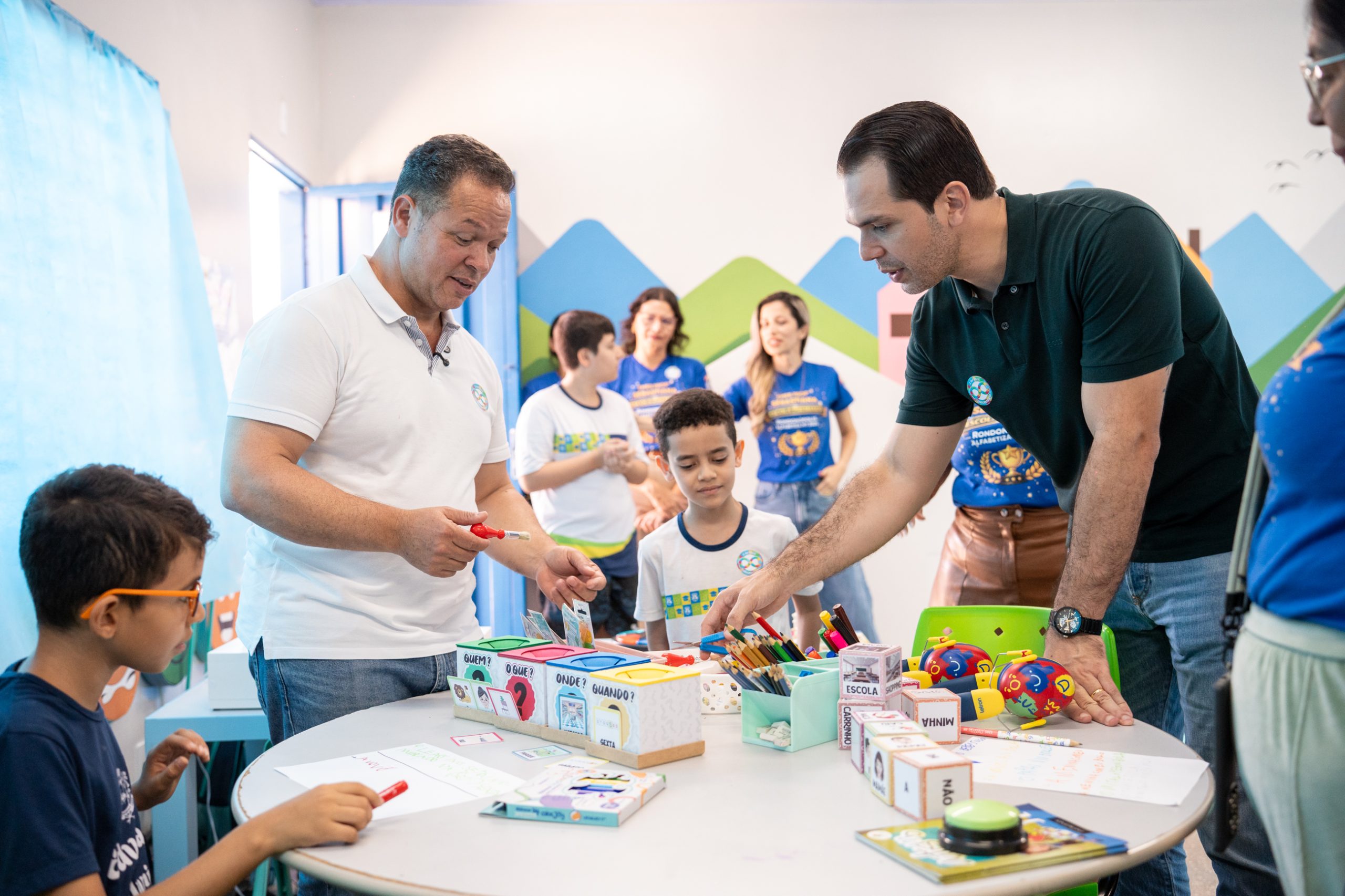Gestão Cláudio garante novos materiais para alunos com necessidades específicas na rede municipal