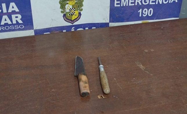 Homem ataca rival por ciúmes, esfaqueia e ainda fere a própria mãe em Rondonópolis