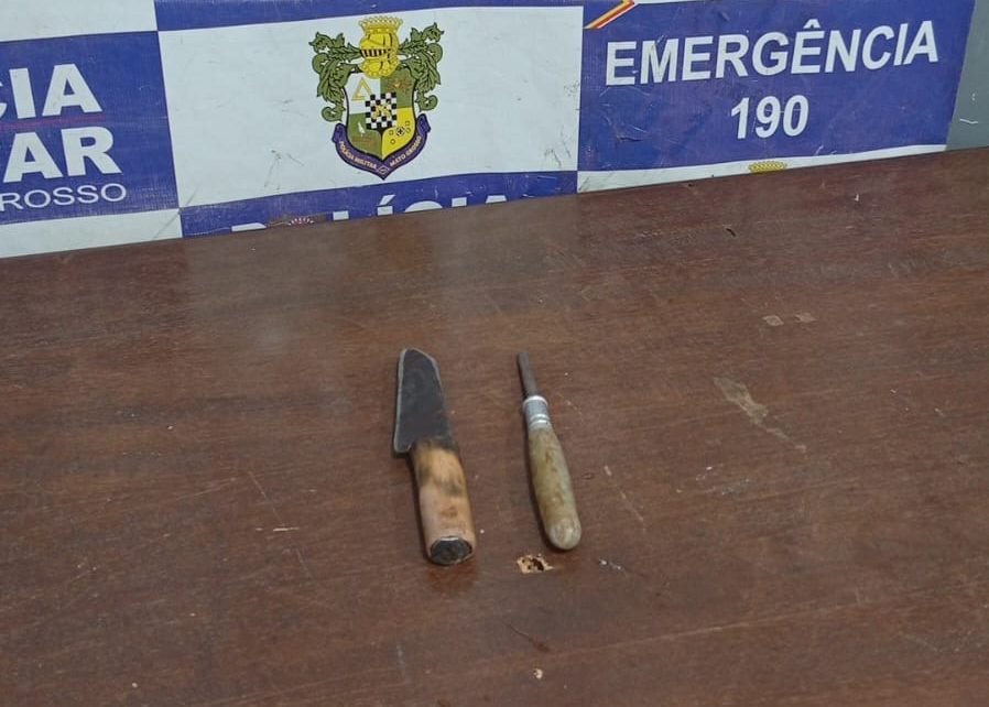 Homem ataca rival por ciúmes, esfaqueia e ainda fere a própria mãe em Rondonópolis