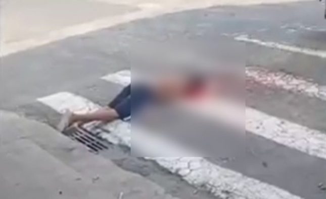 Jovem tem cabeça estourada a tiros por membros de facção em frente a Escola Municipal; vídeo