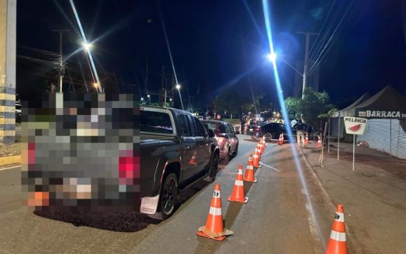 Lei Seca fecha o cerco, prende 5 motoristas bêbados e autua 54 veículos em Rondonópolis