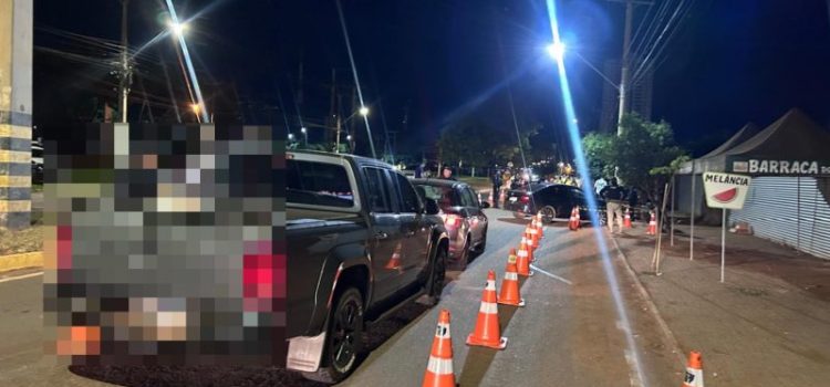 Lei Seca fecha o cerco, prende 5 motoristas bêbados e autua 54 veículos em Rondonópolis
