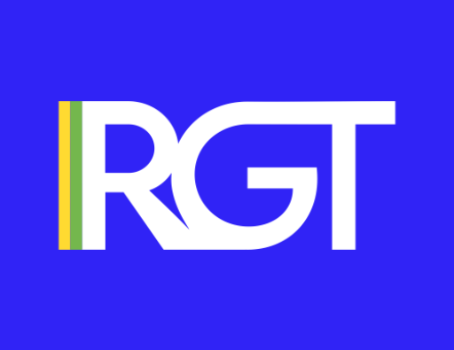 Lunática toca o terror na casa do ex, quebra carros e faz ameaça com faca em MT; vídeo