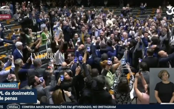 PL da Dosimetria: Congresso derruba veto de Lula e texto segue para promulgação