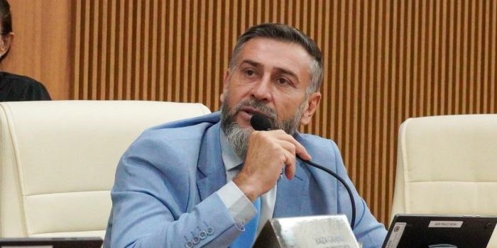 Paulo Schuh celebra abertura de licitação para asfalto no Sagrada Família: “Início de um sonho”