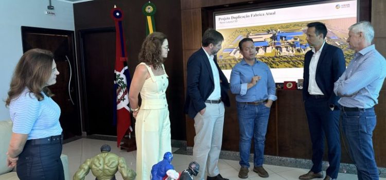 Prefeito Cláudio Ferreira anuncia investimento de R$ 2 bilhões da COFCO em Rondonópolis