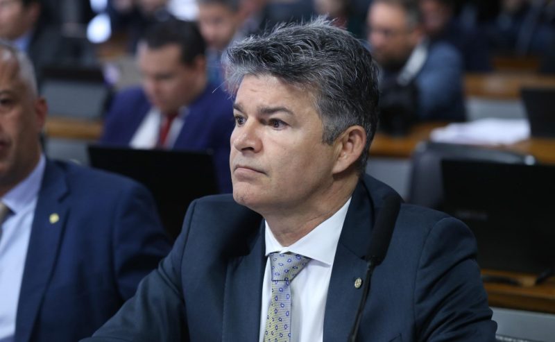 Projeto de Medeiros que prevê confisco de bens em crimes contra crianças é aprovado na CCJ