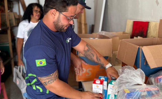 Vereador Professor Alikson Reis conclui entrega de mais de 500 litros de leite arrecadados em corrida solidária