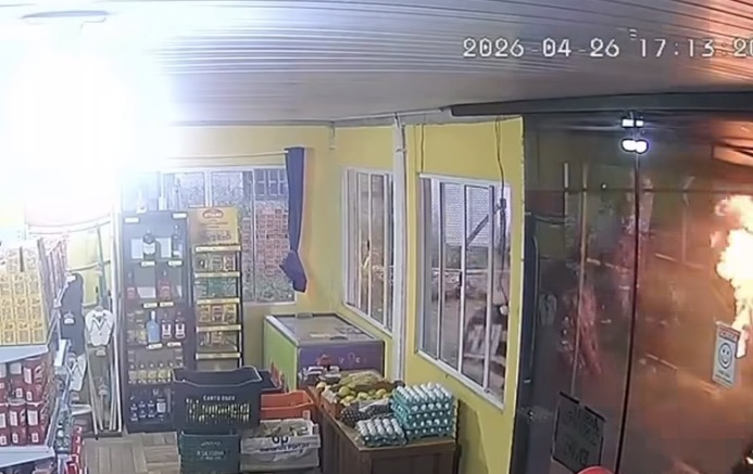 Vídeo mostra vereador sendo queimado vivo em estabelecimento; vítima parou no Hospital Regional