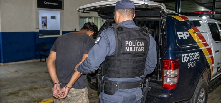 Homem afunda crânio de idosa durante ataque brutal e acaba preso pela PM