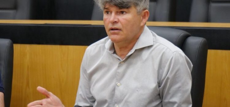 Medeiros cobra explicações sobre explosão da dívida pública