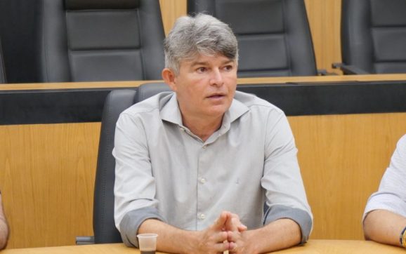Medeiros pede investigação sobre vazamento de áudio de Flávio Bolsonaro