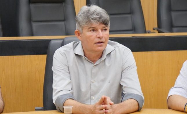 Medeiros pede investigação sobre vazamento de áudio de Flávio Bolsonaro