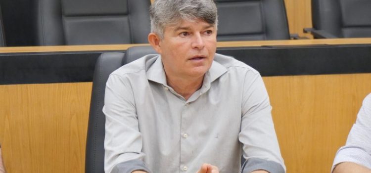 Medeiros pede investigação sobre vazamento de áudio de Flávio Bolsonaro