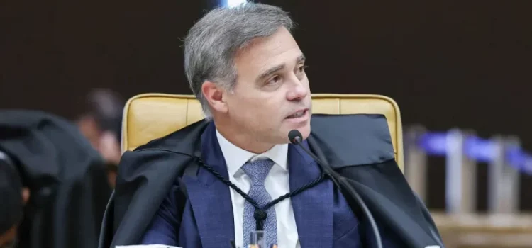 Mendonça avalia medida após troca na PF em caso que cita Lulinha