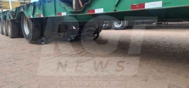 Motociclista para embaixo de carreta e acaba em estado grave no Hospital Regional em Rondonópolis
