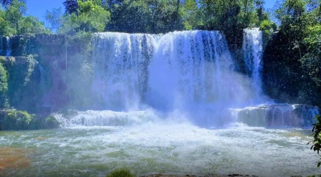 Mulher é espancada e enforcada por ex e comparsa em cachoeira frequentada por rondonopolitanos