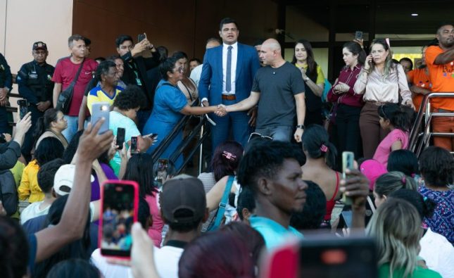 Prefeito avança em diálogo no Fórum para garantir solução para famílias no Contorno Leste
