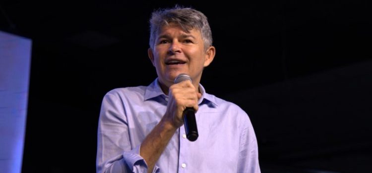 Zé Medeiros cresce em nova pesquisa e se consolida entre os favoritos ao Senado em MT