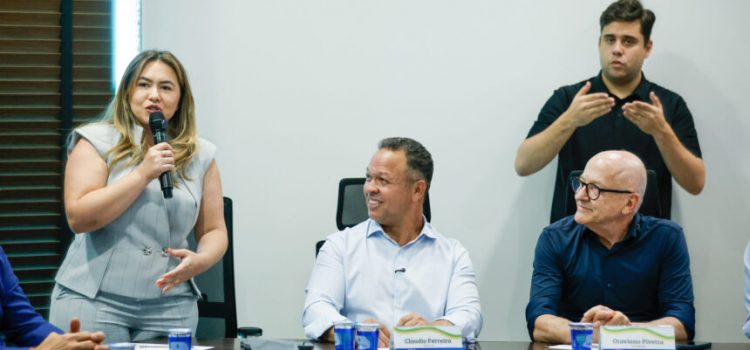 Alessandra destaca impacto social e celebra asfalto de 100% do Sagrada Família após mais de 40 anos de espera