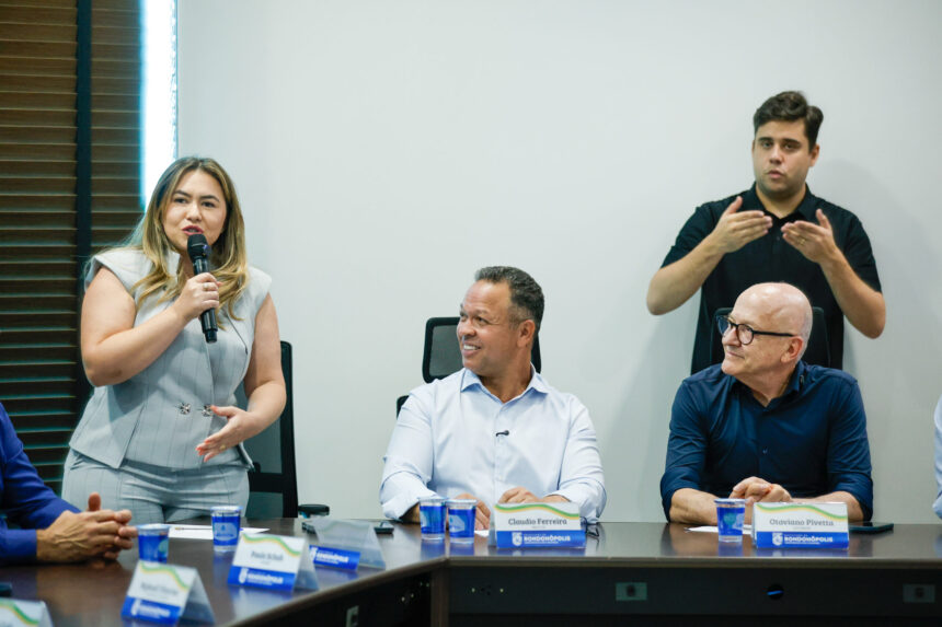 Alessandra destaca impacto social e celebra asfalto de 100% do Sagrada Família após mais de 40 anos de espera