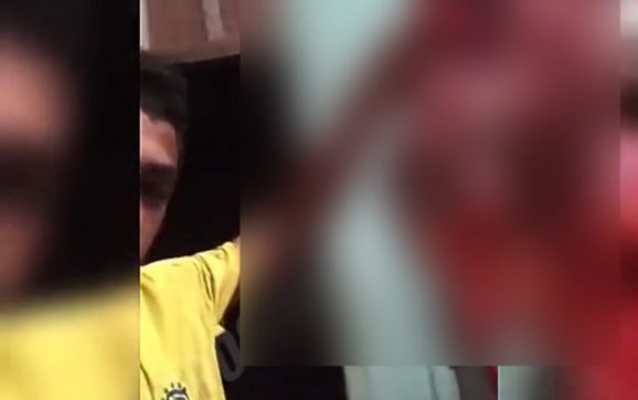 Cena de horror: jovem mata idoso após caso homoafetivo e aparece em vídeo com o corpo esquartejado