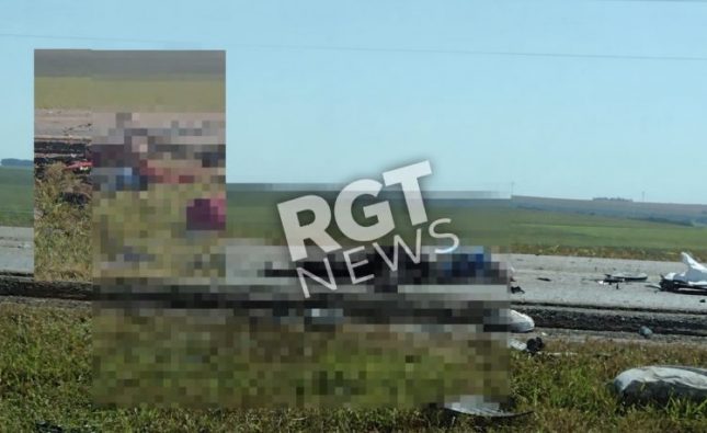 Duas pessoas morrem em gravíssimo acidente entre carro e caminhão na BR-364; vídeo forte