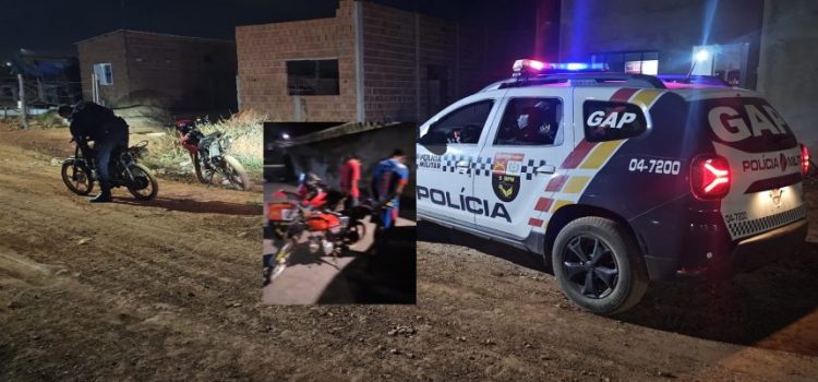 Dupla ‘sem noção’ atravessa praça com crianças durante perseguição e acaba apreendida em Rondonópolis; vídeo